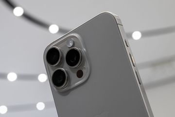 A picture of the iPhone 15 Pro highlighting the Action Button